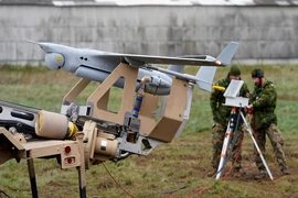 Canada đẩy mạnh phát triển UAV và robot quân sự, chuẩn bị cho tác chiến hiện đại