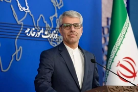 Iran cáo buộc Mỹ, Israel gây bất ổn tại eo biển Hormuz