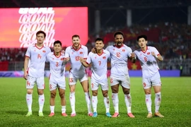 Đội tuyển Việt Nam bám sát Top 98; Neymar lần đầu bị áp dụng luật chống câu giờ mới tại giải Brazil