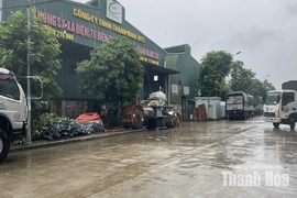 Trật tự, mỹ quan đô thị - Những “cái gai trong mắt”: Một vòng qua các tuyến đường trong KCN Đình Hương - Tây Bắc Ga