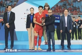 Đội tuyển Việt Nam thống trị các giải thưởng cá nhân tại ASEAN Cup 2026