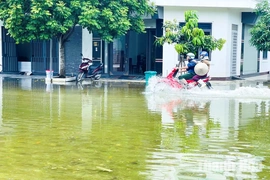 Người dân phố Bắc Sơn 1 khổ vì “đường thành sông”