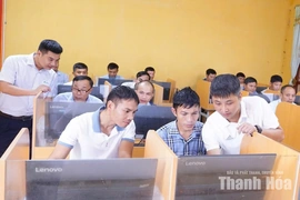 Hóa Quỳ gieo “hạt nhân số” từng thôn, bản
