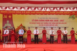 Trưởng Ban Tổ chức Tỉnh ủy Nguyễn Văn Hùng dự khai giảng&nbsp;và khánh thành Trường Phổ thông Nội trú TH&THCS Bát Mọt