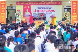 Ngày khai giảng đặc biệt ở xã biên giới xứ Thanh