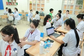 Bộ Y tế hướng dẫn kiểm tra sức khỏe đầu năm học thực hiện 1 lần mỗi năm