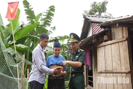 Khi bộ đội biên phòng trở thành “hướng dẫn viên số”