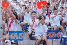 Bộ Nội vụ hướng dẫn tinh giản hiệu trưởng, hiệu phó sau sắp xếp trường học