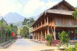 Còn những thách thức với du lịch vùng cao