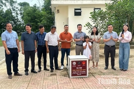 Bàn giao công trình nước sạch cho Trường THCS Yên Dương