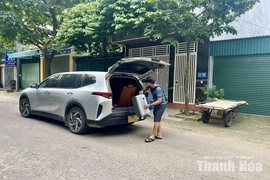 Dịch vụ xe ghép: Thuận lợi và những vấn đề đặt ra