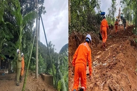 Khẩn trương khắc phục sự cố, bảo đảm an toàn lưới điện trong mưa lũ