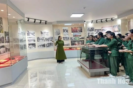 “Lớp học mở” đối với thế hệ trẻ