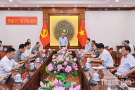 Thường trực Tỉnh ủy nghe báo cáo một số ý tưởng quy hoạch tạo không gian phát triển đô thị, du lịch