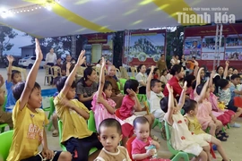 “Đêm hội trăng rằm - Vui Tết Trung thu” cho trẻ em tại chùa Hồi Long
