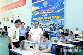 27 đội tranh tài “Công nhân giỏi Xứ Thanh” ngành giày da, may mặc