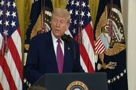Ông Trump tuyên bố dòng dầu lịch sử qua eo biển Hormuz, cuộc chiến Mỹ và Iran sẽ sớm kết thúc