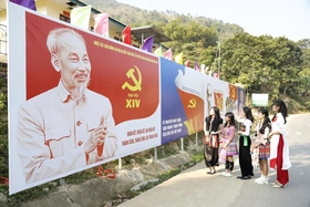 Đồng bào vùng cao xứ Thanh hướng về Đại hội