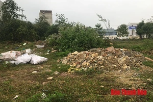 Xử phạt nghiêm đối với hành vi đổ phế thải xây dựng tại khu đô thị
