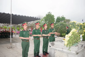 Bộ CHQS tỉnh Thanh Hóa tổ chức nhiều hoạt động tri ân dịp 30/4  