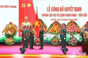 Công bố quyết định thành lập Bộ Tư lệnh Pháo binh - Tên lửa