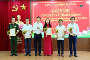 Phường Sầm Sơn trao giải Cuộc thi chính luận bảo vệ nền tảng tư tưởng của Đảng