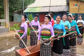 Sắc màu văn hóa nơi cửa ngõ biên cương