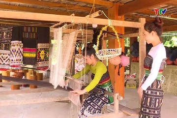 Người Thái bản Ngàm làm du lịch
