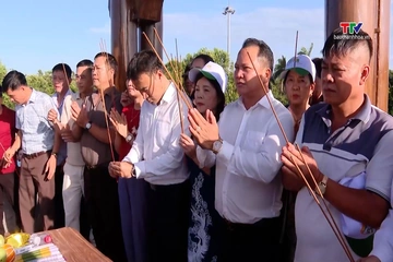 Hiệp hội doanh nghiệp tỉnh Thanh Hóa dâng hương tri ân các anh hùng, liệt sĩ