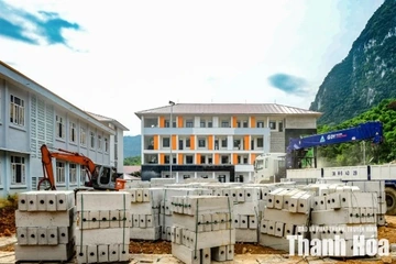 Gấp rút hoàn thiện trường nội trú liên cấp nơi miền biên viễn