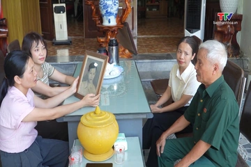 Thắp sáng ngọn lửa tri ân