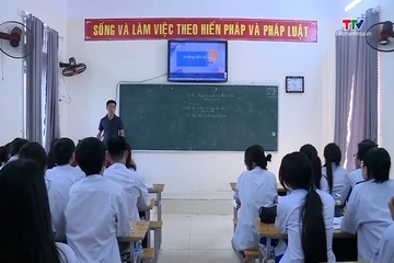 Bộ Giáo dục và Đào tạo lý giải việc tiếp tục duy trì kỳ thi tốt nghiệp THPT