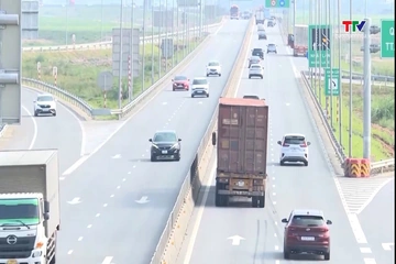 Cục Cảnh sát giao thông đề nghị tổ chức “làn đường vượt xe” trên cao tốc
