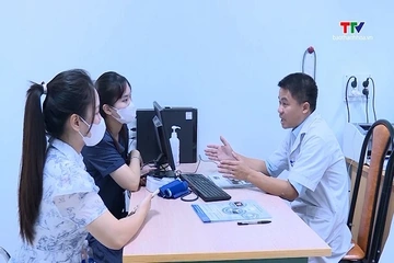 Bộ Y tế khuyến khích các cặp vợ chồng sinh đủ hai con trước 35 tuổi