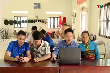 Đưa dịch vụ công đến tận thôn, bản