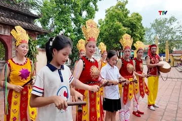 Những nghệ nhân của làng