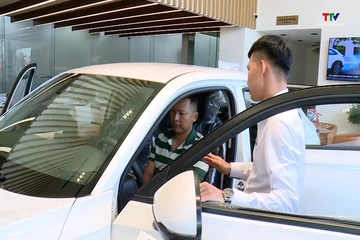 Xe ô tô nhập khẩu tiếp tục duy trì nguồn cung lớn
