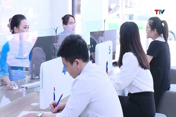 Thủ tướng yêu cầu các ngân hàng giảm thực chất lãi suất cho vay