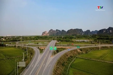 Đề xuất thí điểm làn trái chỉ để vượt trên hai cao tốc phía Bắc