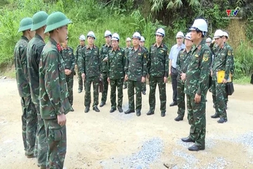Tư lệnh Quân khu 4 kiểm tra tại Thanh Hóa
