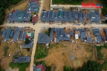 Không còn những đêm chạy lũ, lo sạt lở đất, nhiều hộ đồng bào Thái yên tâm về nhà mới