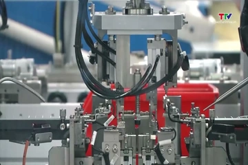 Xuất khẩu máy tính, linh kiện vượt 100 tỷ USD