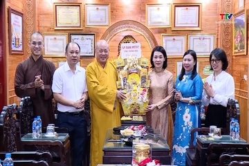 Phó Chủ tịch Thường trực Uỷ ban MTTQ tỉnh chúc mừng Lễ Vu lan 2026