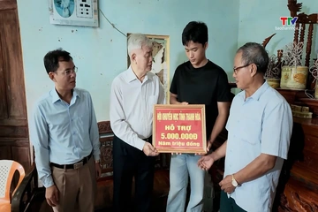 Hỗ trợ học sinh nghèo đạt thành tích cao trong học tập