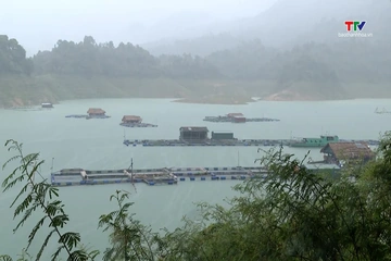 Kiểm tra hoạt động đường thủy trên lòng hồ Cửa Đạt