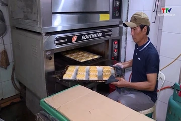 Giữ lửa nghề làm bánh trung thu truyền thống