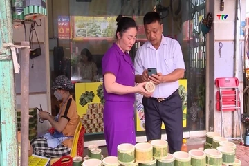 Người tiêu dùng mua sắm thận trọng hơn trên các sàn thương mại điện tử