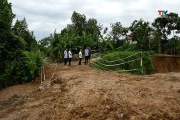 Lãnh đạo xã Tân Ninh kiểm tra công tác phòng, chống thiên tai
