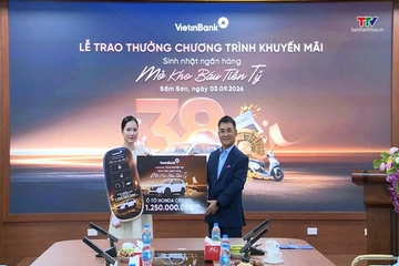Trao thưởng chương trình “Sinh nhật ngân hàng - Đại mở kho báu tiền tỷ”