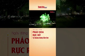Pháo hoa tầm cao rực rỡ trên bầu trời Sầm Sơn ngày 1/9/2026